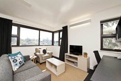 St Catherine\'s On Park - Tourism Caloundra 17