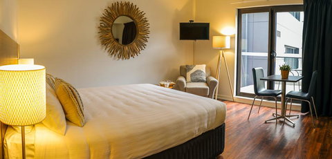 St Catherine\'s On Park - Tourism Caloundra 1