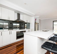 Vacation Home - Tourism Caloundra