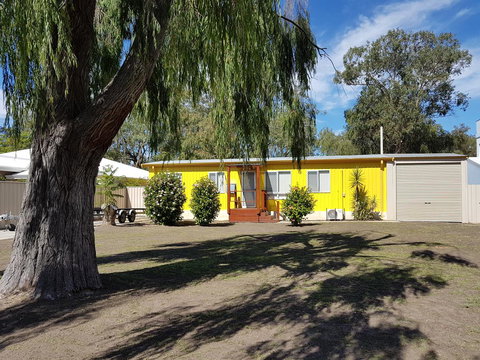 Amazing River House - Tourism Caloundra 1