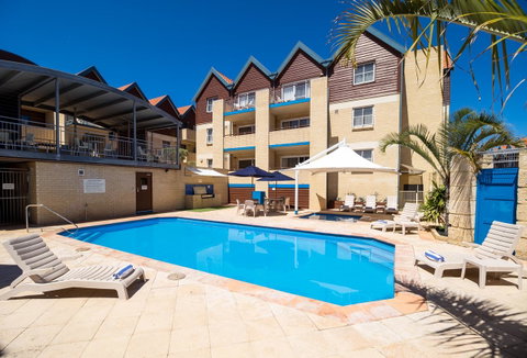 Hillarys Harbour Resort - Tourism Caloundra 1
