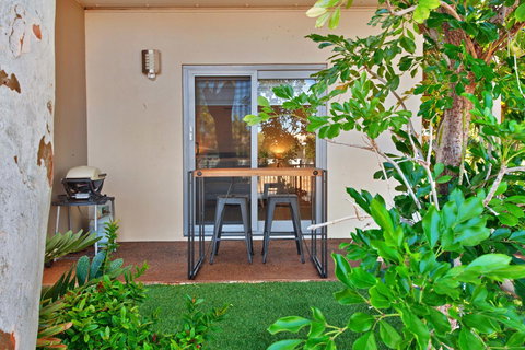 Latitude20 The Dunes - Tourism Caloundra 0