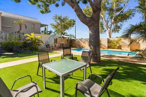 Latitude20 The Dunes - Tourism Caloundra 10