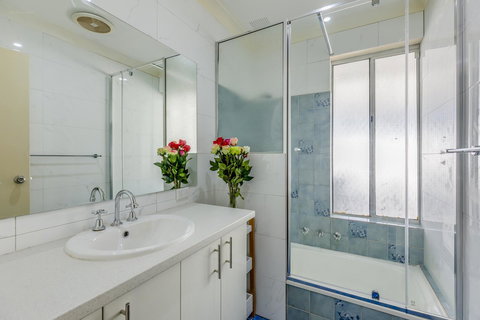 Brilliant, Neat, Convenient, Family-friendly House - Tourism Caloundra 11