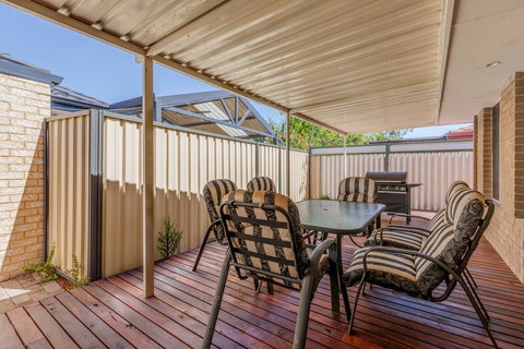 Brilliant, Neat, Convenient, Family-friendly House - Tourism Caloundra 13