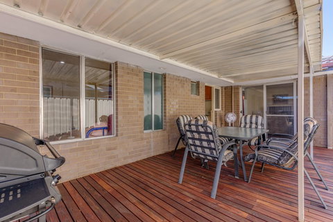 Brilliant, Neat, Convenient, Family-friendly House - Tourism Caloundra 14