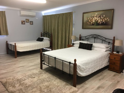 Armadale Cottage Bed & Breakfast - Tourism Caloundra 3