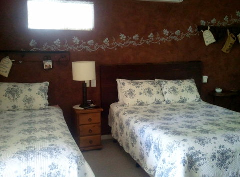 Armadale Cottage Bed & Breakfast - Tourism Caloundra 30