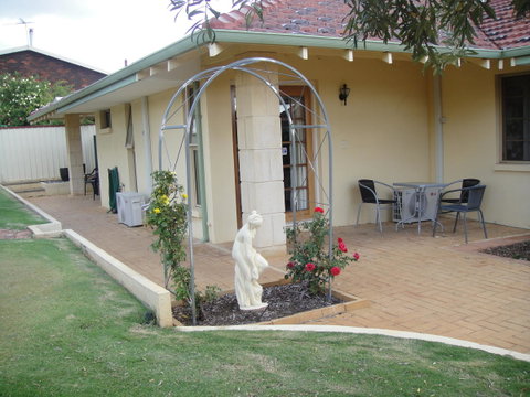 Armadale Cottage Bed & Breakfast - Tourism Caloundra 35