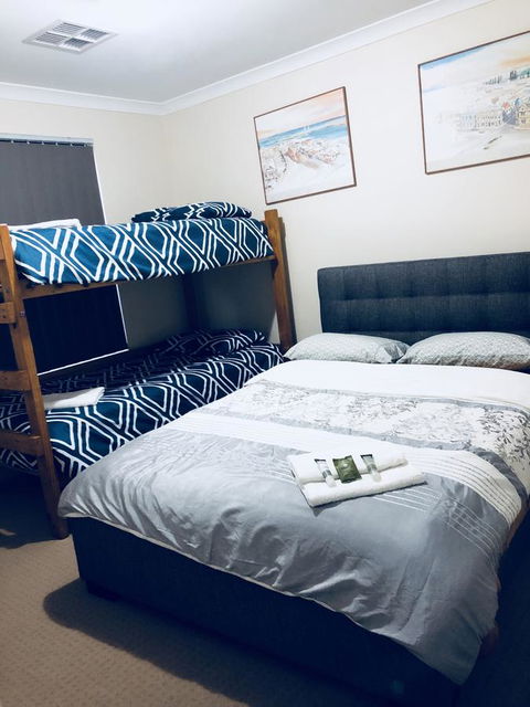 Nora Muslim Holiday Home - Tourism Caloundra 11