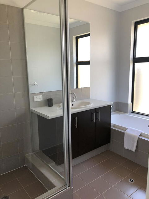 Nora Muslim Holiday Home - Tourism Caloundra 23