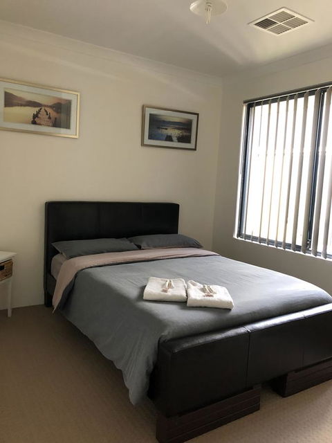 Nora Muslim Holiday Home - Tourism Caloundra 2