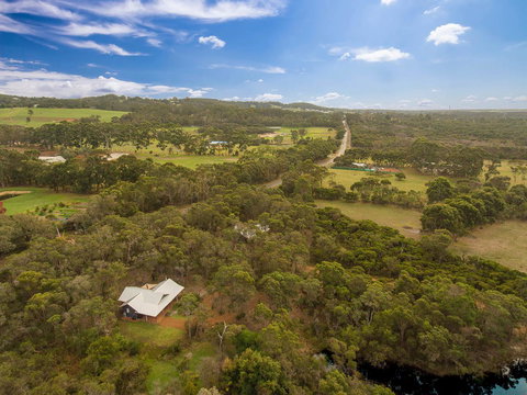 Denmark Forest Retreat - Tourism Caloundra 4