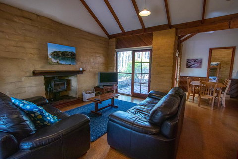 Denmark Forest Retreat - Tourism Caloundra 8