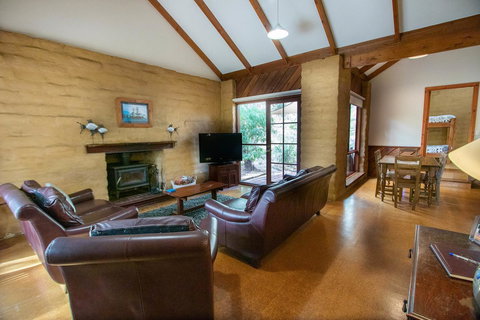 Denmark Forest Retreat - Tourism Caloundra 23