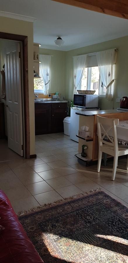 Di's Cabin In Dwellingup - Tourism Caloundra 13