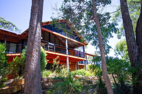 Arum - Close To The Margaret River - Tourism Caloundra 4