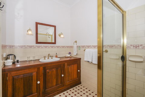 Rosebridge House Bed & Breakfast Adult Retreat - Tourism Caloundra 20