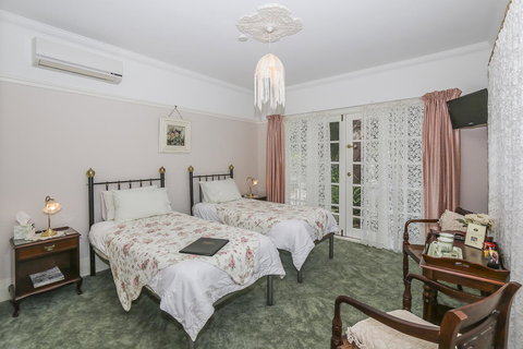Rosebridge House Bed & Breakfast Adult Retreat - Tourism Caloundra 19