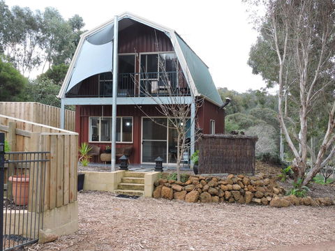 Dunsborough Barn Stay - Tourism Caloundra 1