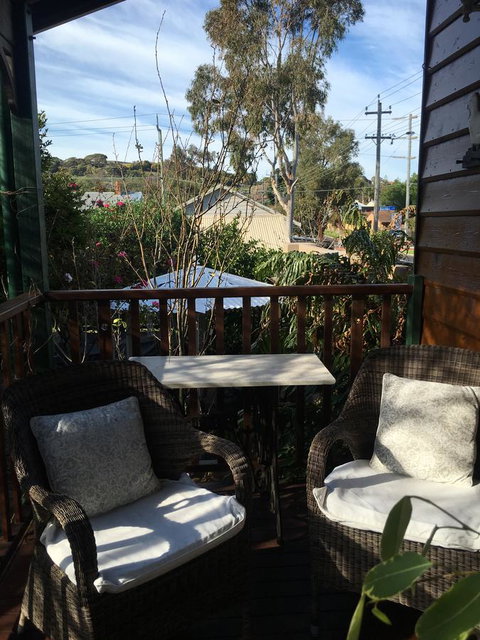 RoseMoore Bed & Breakfast - Tourism Caloundra 4