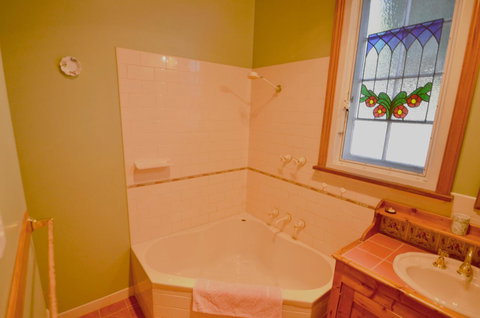 RoseMoore Bed & Breakfast - Tourism Caloundra 13