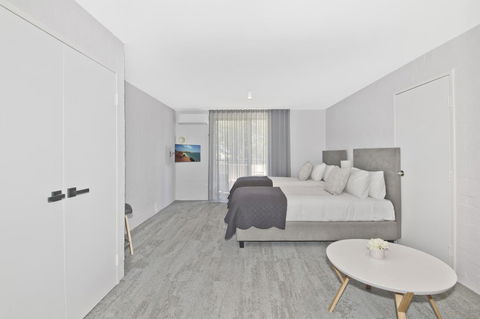 Atrium Hotel Mandurah - Tourism Caloundra 23