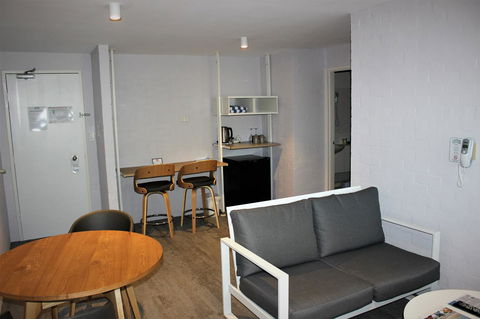 Atrium Hotel Mandurah - Tourism Caloundra 12