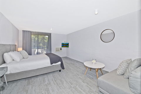 Atrium Hotel Mandurah - Tourism Caloundra 14