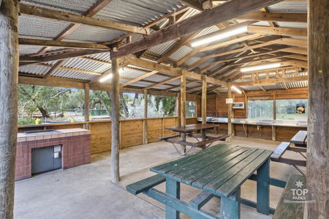 Gracetown Caravan Park - Tourism Caloundra 2