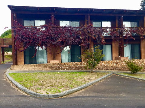 The Pemberton Hotel - Tourism Caloundra 11