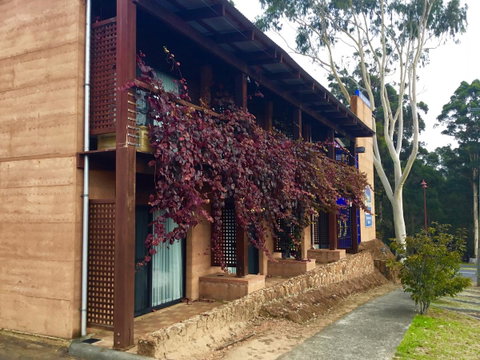 The Pemberton Hotel - Tourism Caloundra 12