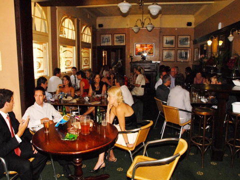 The Pemberton Hotel - Tourism Caloundra 37