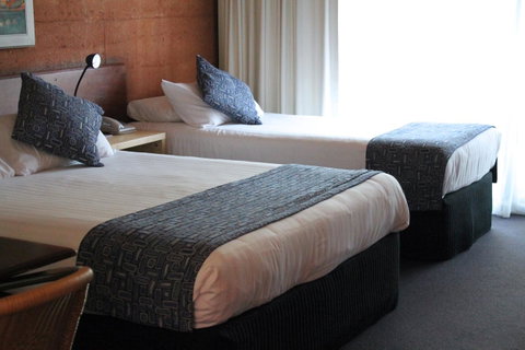 The Pemberton Hotel - Tourism Caloundra 14