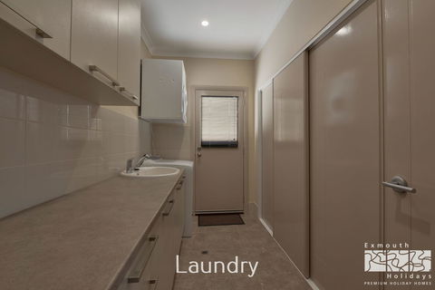 7 Kestrel Place - Tourism Caloundra 19