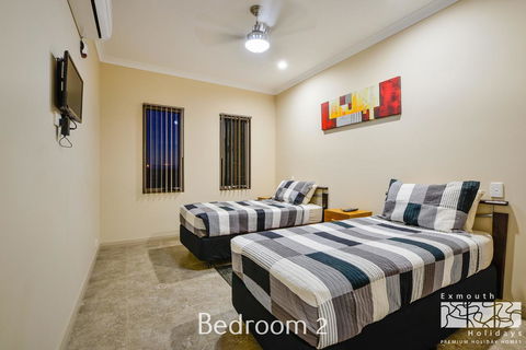 7 Kestrel Place - Tourism Caloundra 12