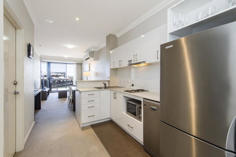 Dolphin Quay Apartments - Tourism Caloundra 34
