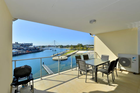 Dolphin Quay Apartments - Tourism Caloundra 5