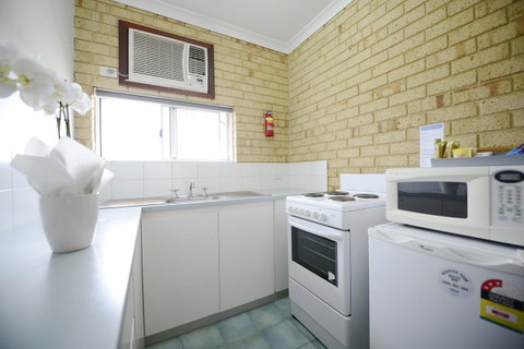 The Jetty Resort - Tourism Caloundra 40