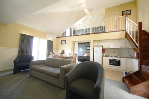 The Jetty Resort - Tourism Caloundra 10