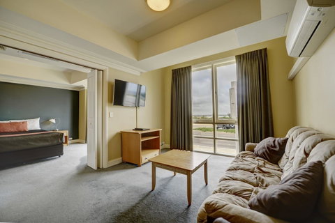 The Jetty Resort - Tourism Caloundra 16