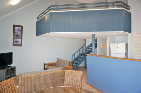 Osprey Holiday Village Unit 122 2 Bedroom - Tourism Caloundra 1