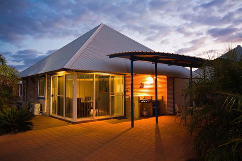 Osprey Holiday Village Unit 122 2 Bedroom - Tourism Caloundra 13