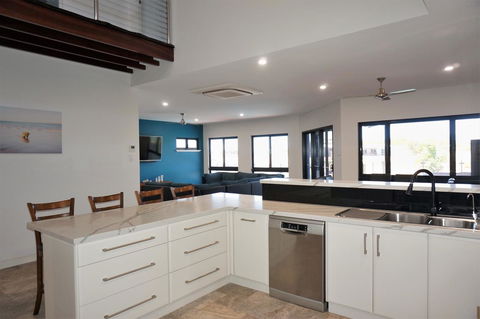27 Corella Court - Tourism Caloundra 3