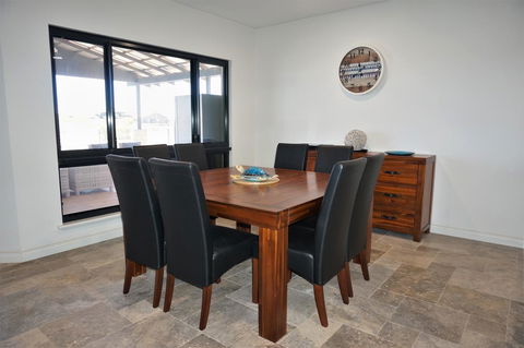 27 Corella Court - Tourism Caloundra 5