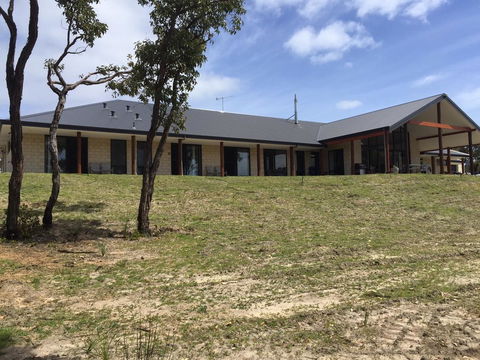 Eagle Bay House - Tourism Caloundra 12