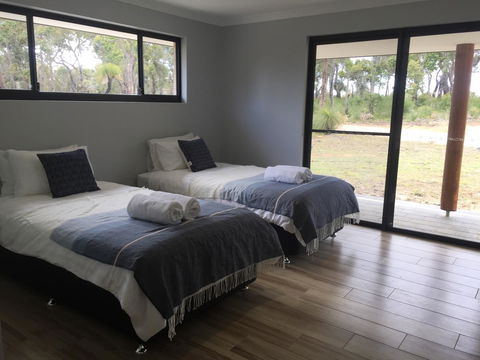 Eagle Bay House - Tourism Caloundra 2
