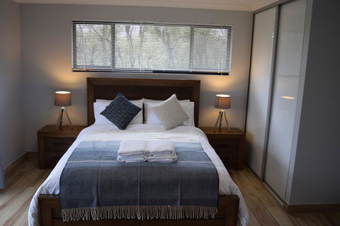 Eagle Bay House - Tourism Caloundra 11