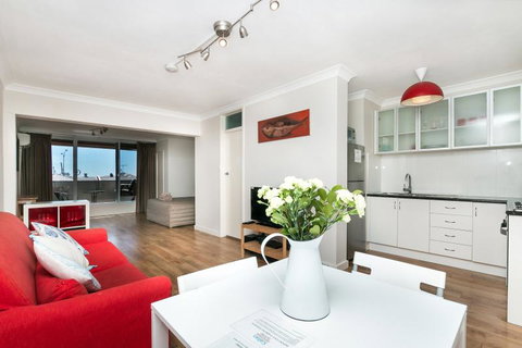 Fremantle Sunset Studio Rottnest Island Views - Tourism Caloundra 0