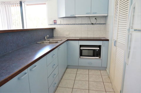 Osprey Holiday Village Unit 120 - Plenty Of Room For A Large Family - Tourism Caloundra 6